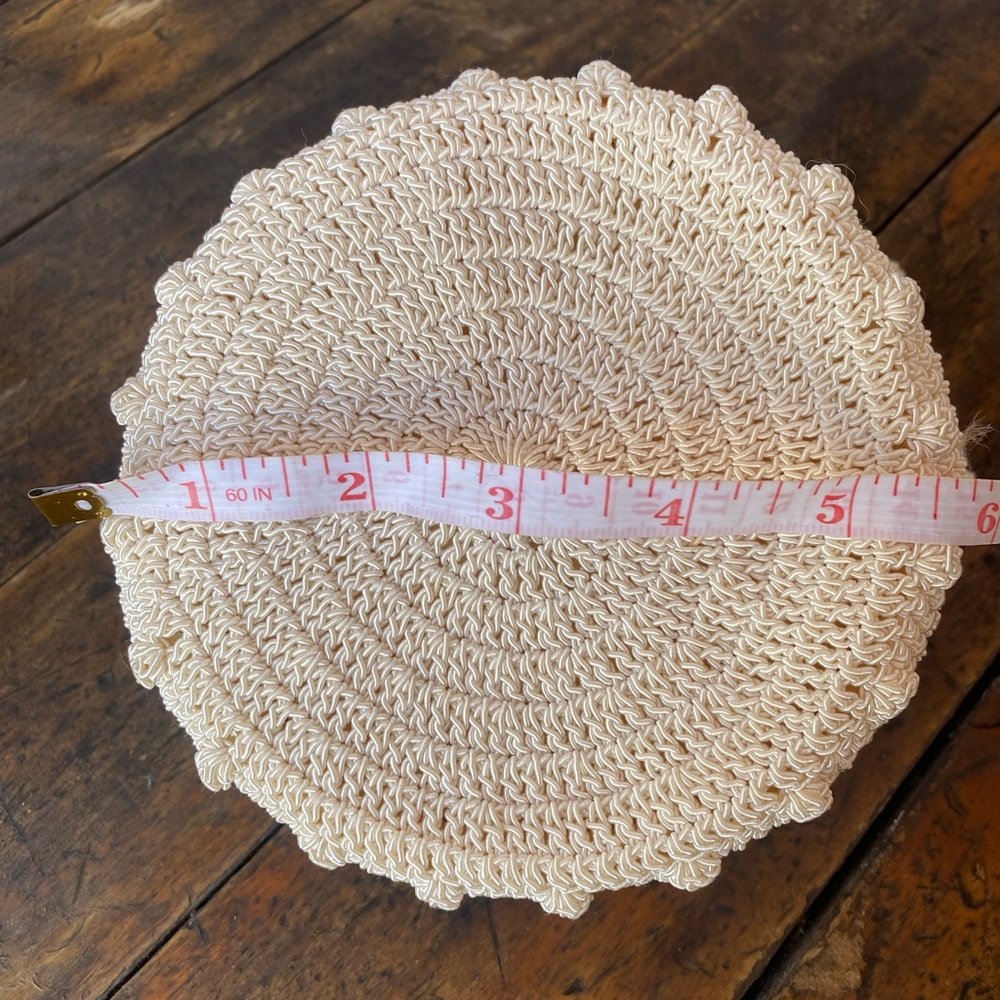 Cream Crochet Reticule Bag - Vintage-Style Drawstring Purse - Picture 3 of 8
